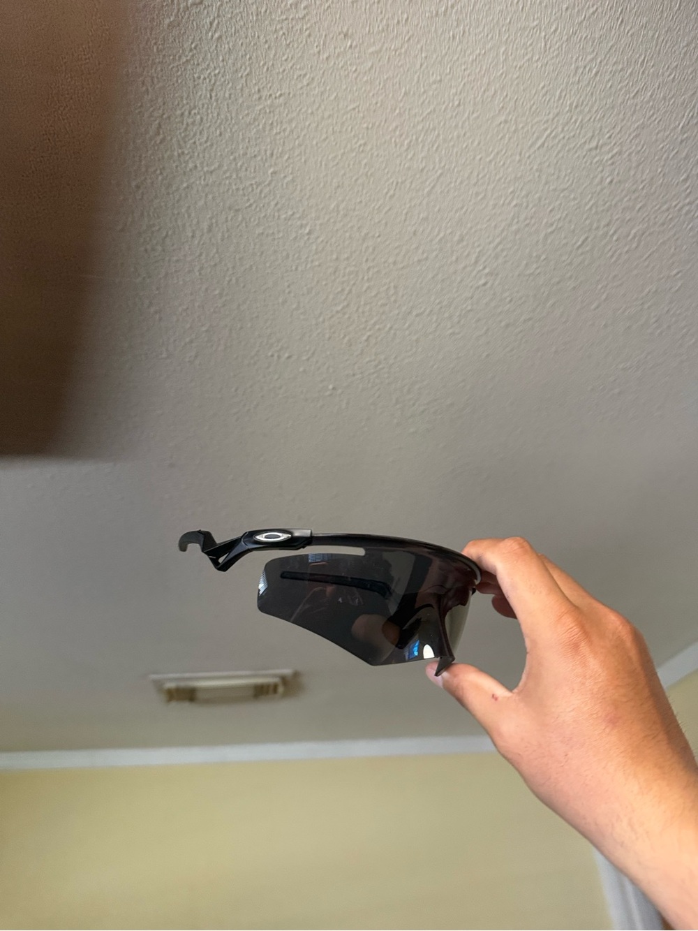 Oakley Men’s Black Shield Sports Sunglasses